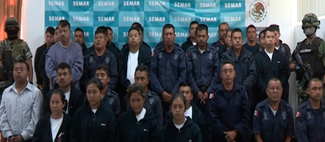 la semar asegura a 35 policias de la secretaria de seguridad publica de veracruz